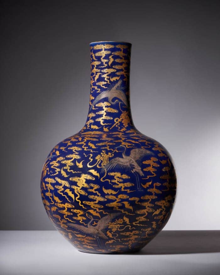 Rare Chinese Vase Kept in Family’s Kitchen Sells for $1.8 Million