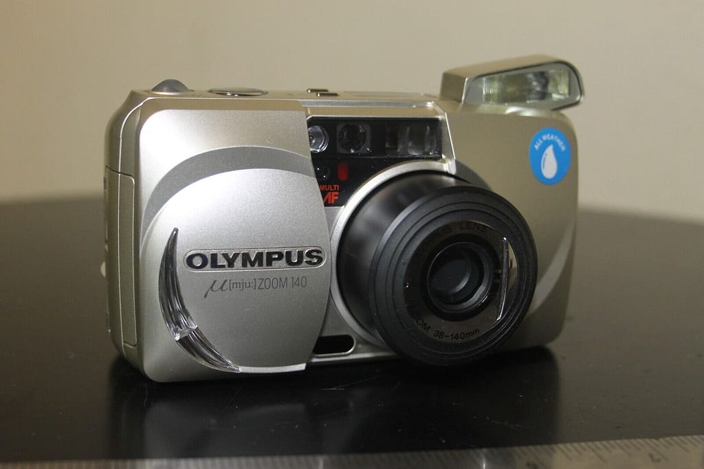 *EXC* Olympus Mju Zoom 140 Deluxe Camera w/ Bag + Batteries (like Mju II Series)